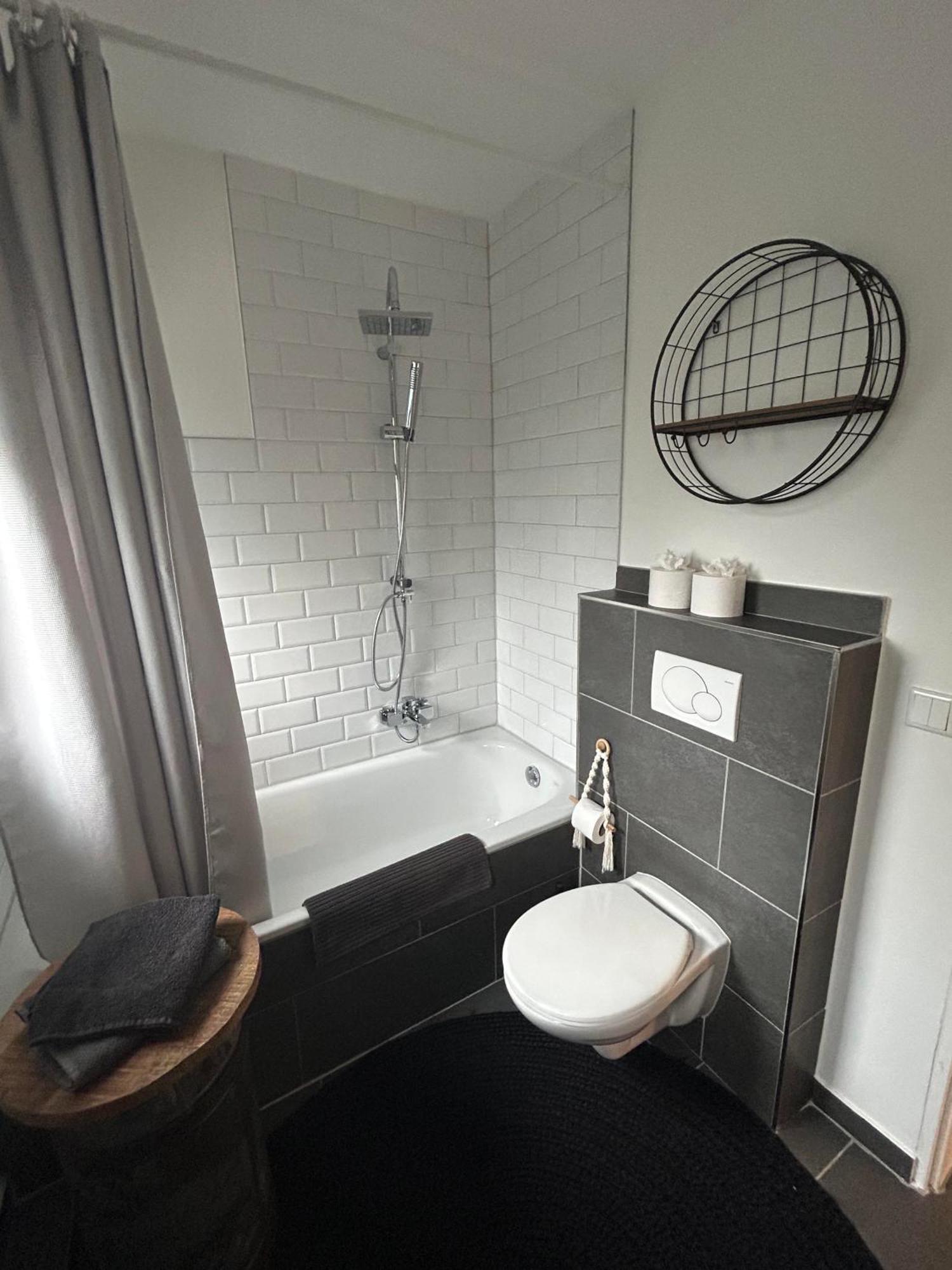Cosy Bungalow-Apartment In Ruhiger Toplage - Naehe Duesseldorf Krefeld Dış mekan fotoğraf